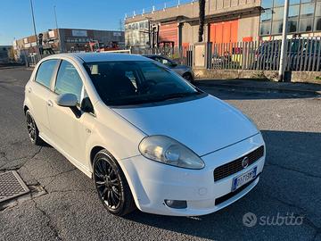 Fiat Grande Punto 1.3 MJT 90 CV 5 porte Dynamic