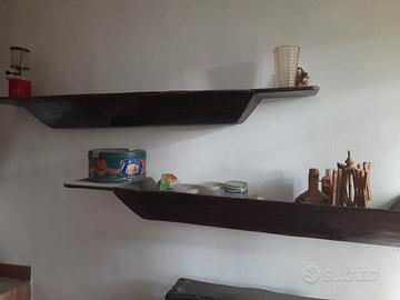 Mensole in massello ricavate da mangiatoia