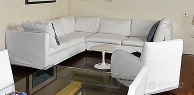 Divano angolare + Tavolo su ruote