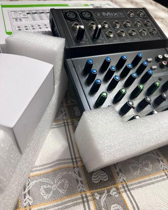 mixer audio 2 canali
