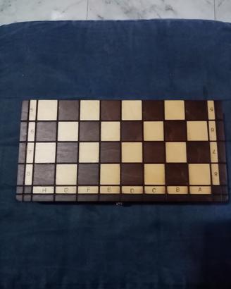 Gioco scacchi in legno 