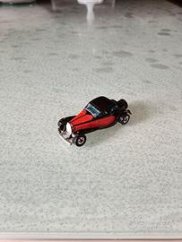 Modellino auto Bugatti, marca Hot Wheels, vintage.