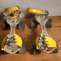 Coppia di pattini a rotelle  vintage