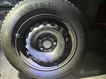 4 cerchi ferro con gomme invernali 195/65 R15 T MS