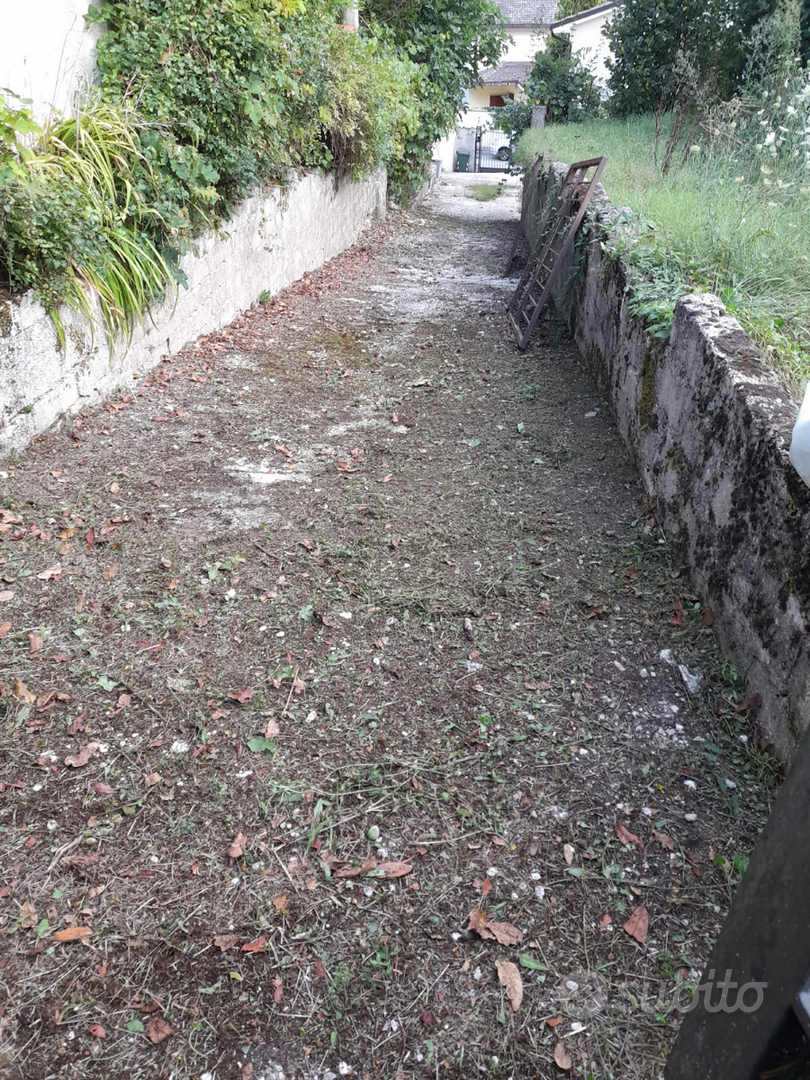 Magazzini con terreno 1,5 km dal centro - Vista 6