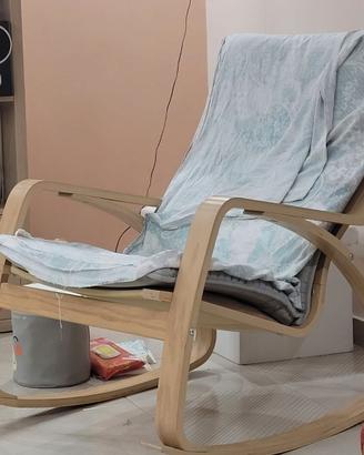 Sedia a dondolo ikea