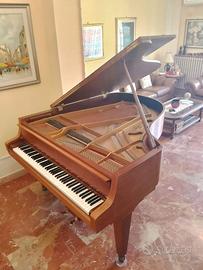 Pianoforte a coda Schimmel