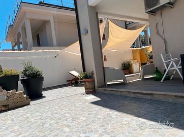 Piano terra con posto auto