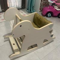 Dondolo legno dinosauro