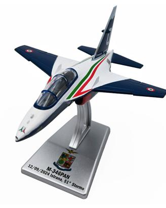 MODELLINO SCALA 1 : 100 M 346 FRECCE TRICOLORI