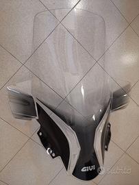 Parabrezza alto Piaggio Mp3. Givi