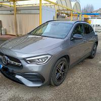 Mercedes GLA 200 4MATIC +GANCIO TRAINO 
