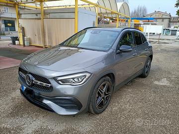 Mercedes GLA 200 4MATIC +GANCIO TRAINO 