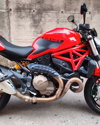Ducati Monster 821 