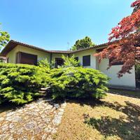 VILLA SINGOLA A MONTELABBATE