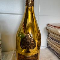 Bottoglia vuota  champagne Armand De Briignac