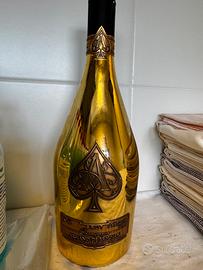 Bottoglia vuota  champagne Armand De Briignac