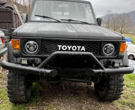 Toyota land cruiser lj70