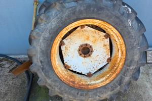 Gomme trattore 13.6 /28