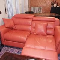 Divano in pelle arancione