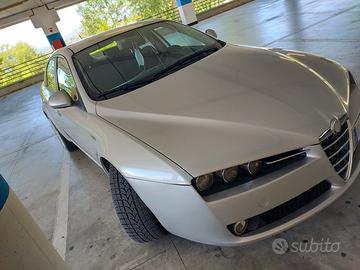 Alfa romeo 159