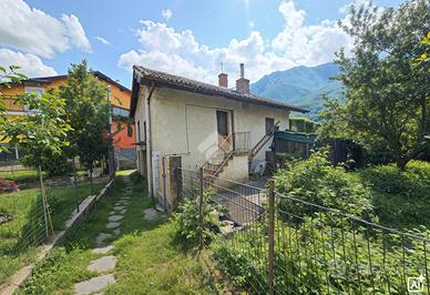 CASA SEMINDIPENDENTE A PINASCA