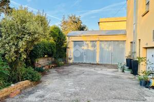 MAGAZZINO A MALALBERGO