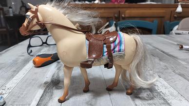 Cavallo vintage di Barbie Walking Pony