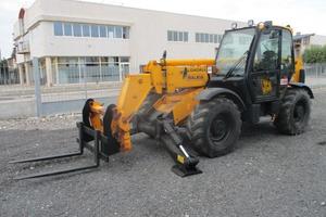 Sollevatore telescopico JCB 535-125
