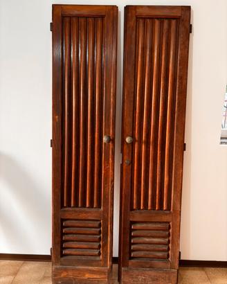 Coppia di ante scure in legno massello 230x 100cmm