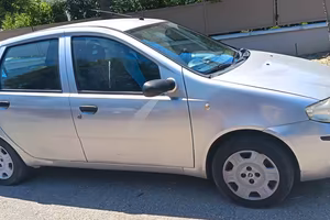 FIAT PUNTO a metano ( a consume bassissimo)