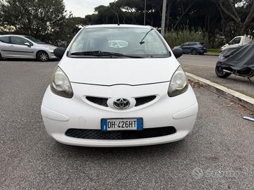 Toyota Aygo 1.0 12V VVT-i 3 porte Sol
