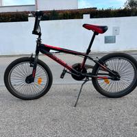 Bmx bicicletta