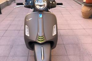 Vespa 300 Super tech