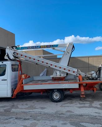 Mercedes Sprinter con Cestello So. Ca. Ge. 16/8