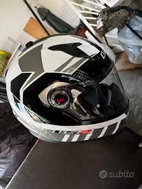 Casco integrale praticamente nuovo!