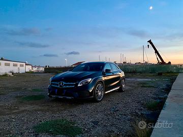 Mercedes Benz GLA Premium Amg