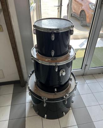 Batteria Nera,  Kit con cassa, tom e timpano!
