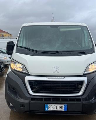 PEUGEOT Boxer 328 BlueHDi PC-TN Furg.