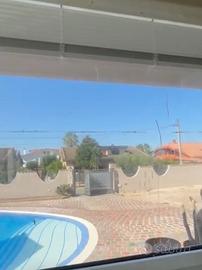 I villa unifamiliare con piscina