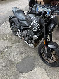 Triumph Trident 660