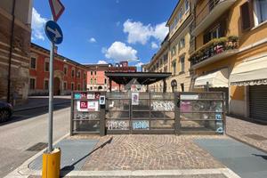 AUTORIMESSA A VERONA