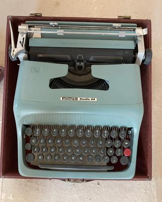 Macchina da scrivere olivetti studio 44