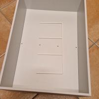 Contenitore in legno grigio