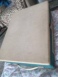 giradischi a valigetta 