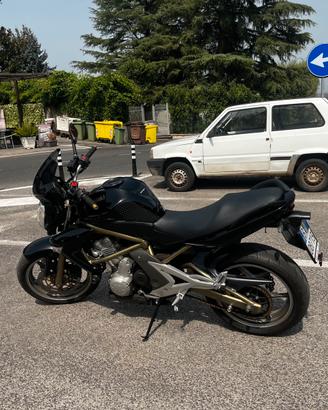 Kawasaki Er6n 2006