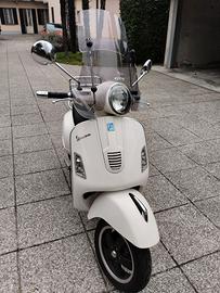 Vespa GTS 300