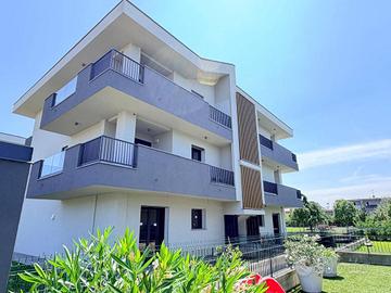 Appartamento di 105 m² con 3 locali e box auto a G