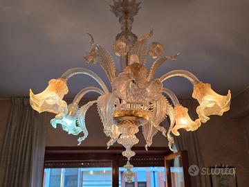 Lampadario di Murano in vetro soffiato
