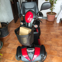 Scooter elettrico anziani/disabili